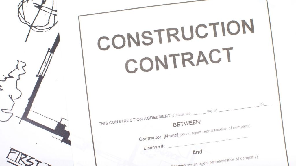 navigating construction contracts essential legal tips for developers and contractors
